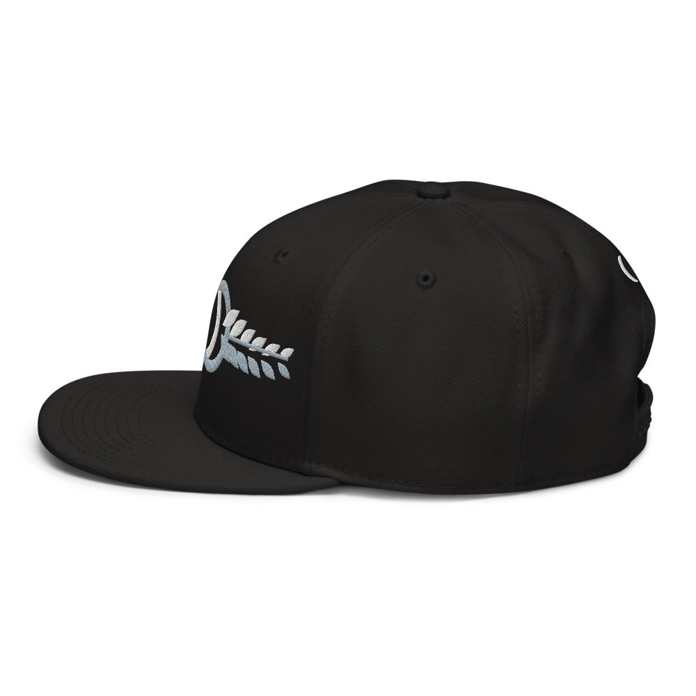Laurel Snapback — Black